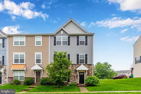 4270 Wild Orchid Ln, Enola, PA 17025