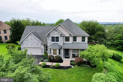 5110 Maple Leaf Ct, Mechanicsburg, PA 17055