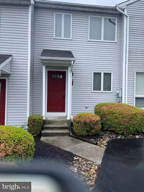 1813 Creek View Ct, New Cumberland, PA 17070