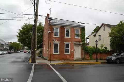 163 N Pitt St, Carlisle, PA 17013