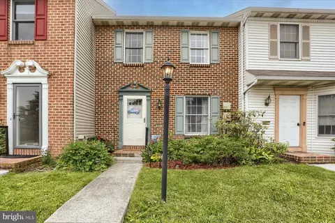 603 Park Ridge Dr, Mechanicsburg, PA 17055