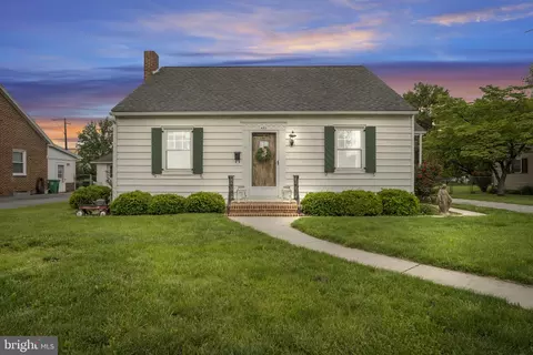 451 C St, Carlisle, PA 17013