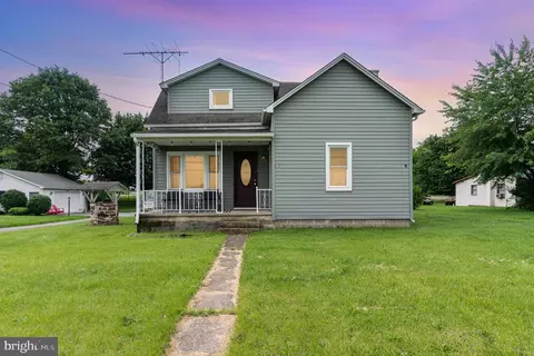 1162 Newville Rd, Carlisle, PA 17013