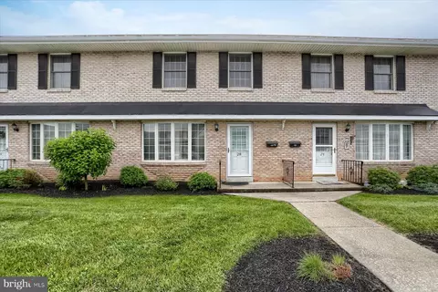 28 Bentley Pl, Carlisle, PA 17013