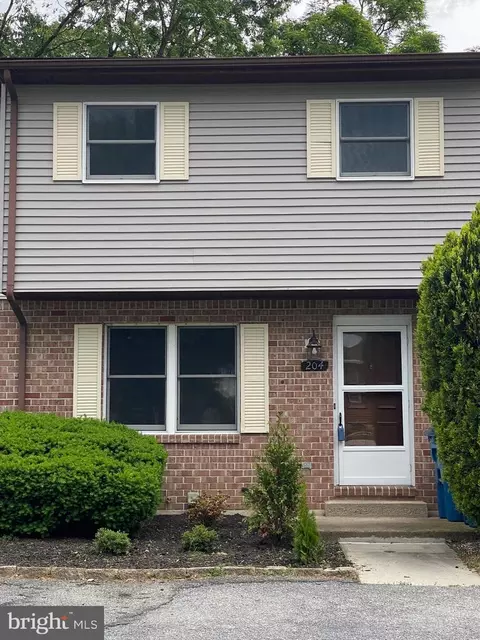 204 Marion Ave, Carlisle, PA 17013