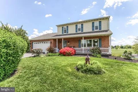 4 John Mar Ct, Mechanicsburg, PA 17055
