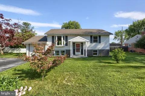 1507 Hemlock Ave, Carlisle, PA 17013