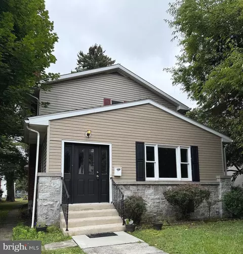 3005 Market St, Camp Hill, PA 17011