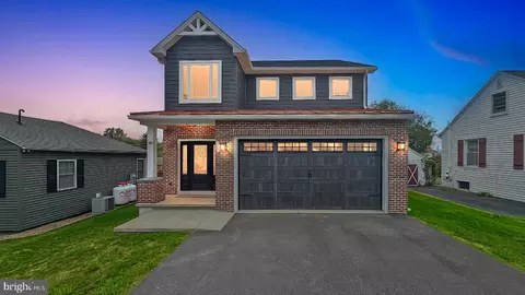 38 Kenwood Ave, Carlisle, PA 17013