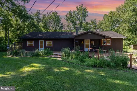 1214 Minnich Rd, Mechanicsburg, PA 17055