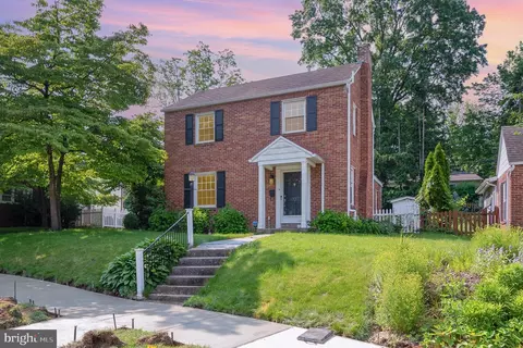 1707 Lincoln St, Camp Hill, PA 17011