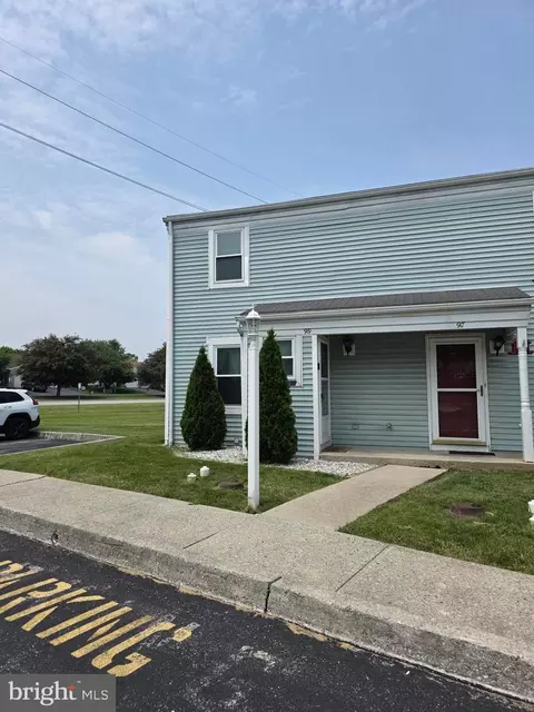 919 Old Silver Spring Rd, Mechanicsburg, PA 17055