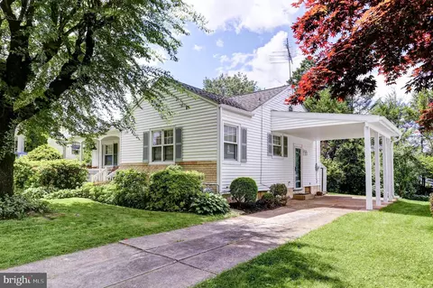 1300 Warwick Rd, Camp Hill, PA 17011