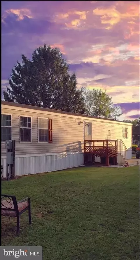 80 Big Spring Ter, Newville, PA 17241