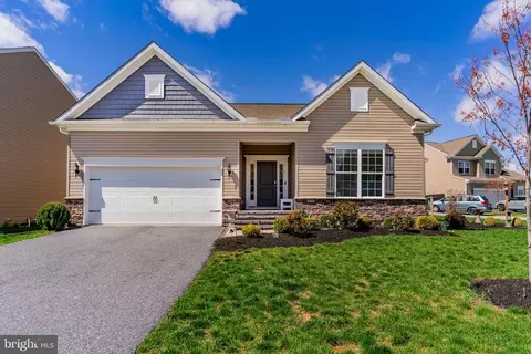 20 Barnhart Cir, Mechanicsburg, PA 17050