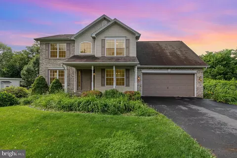 920 Valley Rd, Enola, PA 17025