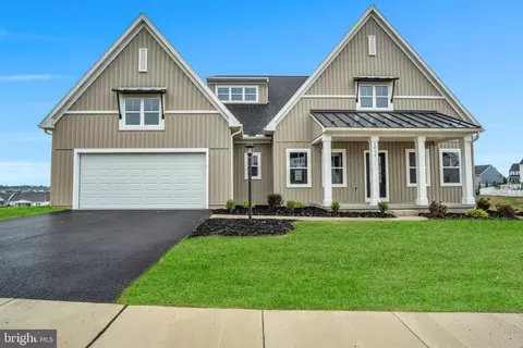 2034 N Fall Harvest Dr #056, Mechanicsburg, PA 17055