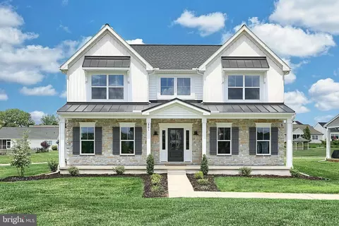 501 Estate Dr, Mechanicsburg, PA 17055