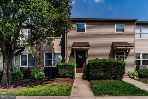 420 Dogwood Ct, Carlisle, PA 17013