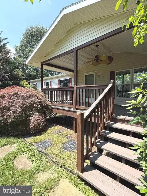 28 Shippensburg Mobile Est, Shippensburg, PA 17257