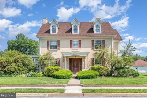 2622 Walnut St, Camp Hill, PA 17011