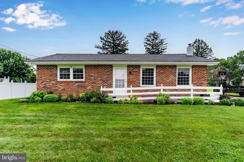 34 Bare Rd, Mechanicsburg, PA 17050