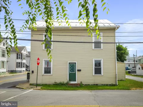 14 W Burd St, Shippensburg, PA 17257