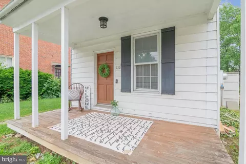 332 Old Stone House Rd S, Boiling Springs, PA 17007