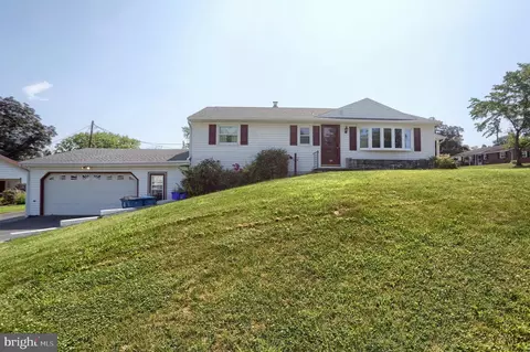101 Walton Ave, Carlisle, PA 17013