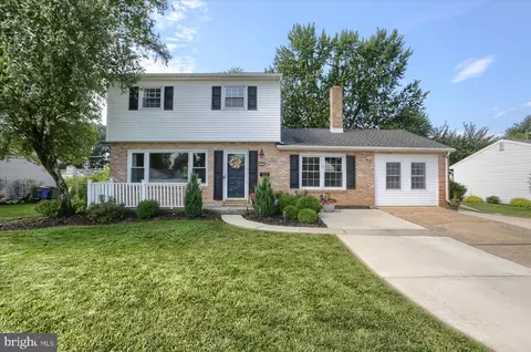 120 Lancaster Blvd, Mechanicsburg, PA 17055
