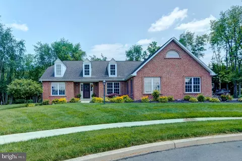 5802 Stephens Xing, Mechanicsburg, PA 17050