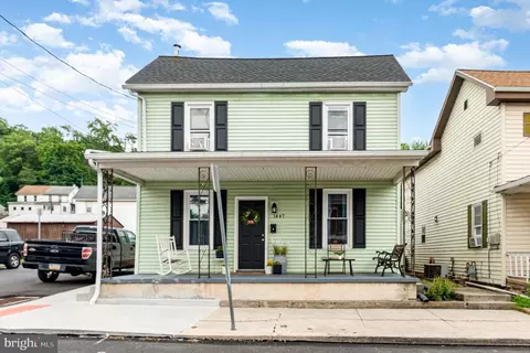 1447 3rd St, Enola, PA 17025