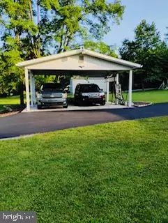  1114 Oyster Mill Rd, Camp Hill, PA 17011 photo 3