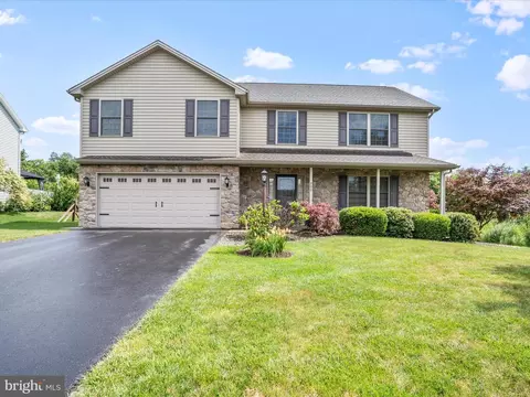 200 Westgate Dr, Mount Holly Springs, PA 17065