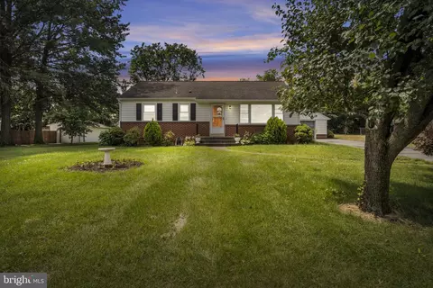 2029 W Trindle Rd, Carlisle, PA 17013