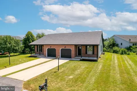 31 Larch Dr, Shippensburg, PA 17257