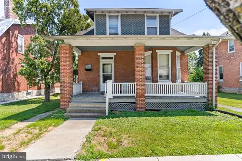 922 Hummel Ave, Lemoyne, PA 17043