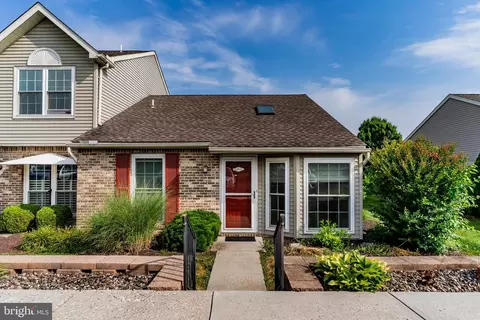 112 Easterly Dr, Mechanicsburg, PA 17050