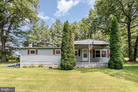 330 Oxford Rd, Gardners, PA 17324