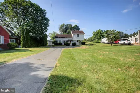 312 Roxbury Rd, Shippensburg, PA 17257
