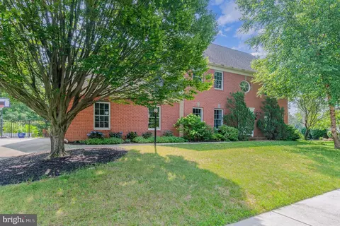 1218 Kings Cir, Mechanicsburg, PA 17050