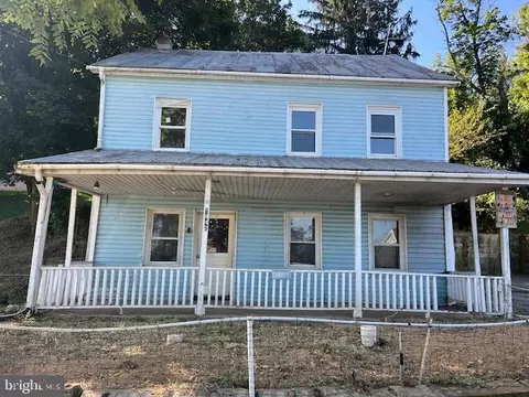 1842 Walnut Bottom Rd, Newville, PA 17241