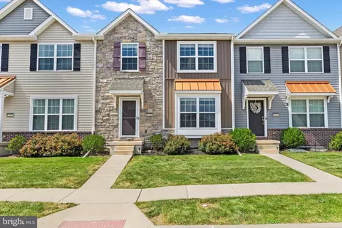 5515 Laurel Valley Ln, Enola, PA 17025