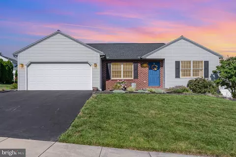 3493 Sullivan St, Mechanicsburg, PA 17050