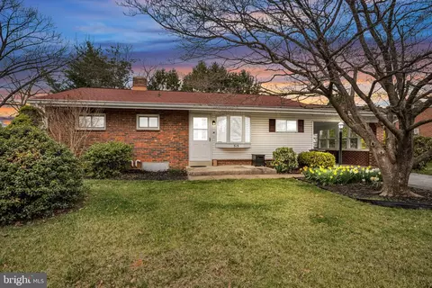 515 E Coover St, Mechanicsburg, PA 17055