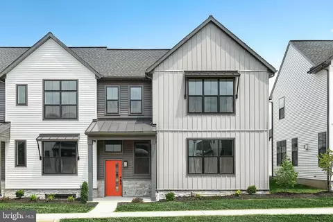 107 Madison Dr, Mechanicsburg, PA 17055