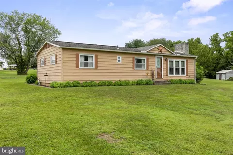 118 Oak Hill Rd, Carlisle, PA 17015