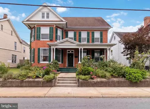 302 E Orange St, Shippensburg, PA 17257