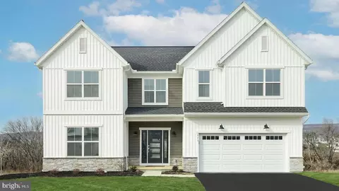 111 Blue Mountain Blvd, Carlisle, PA 17013