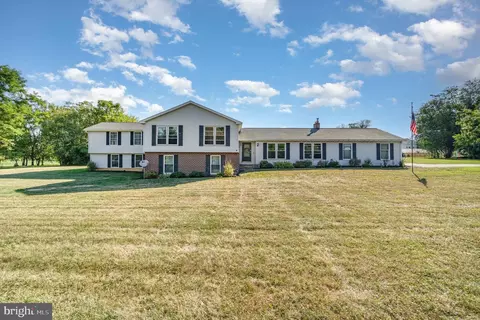 251 Old Stone House Rd S, Mechanicsburg, PA 17055